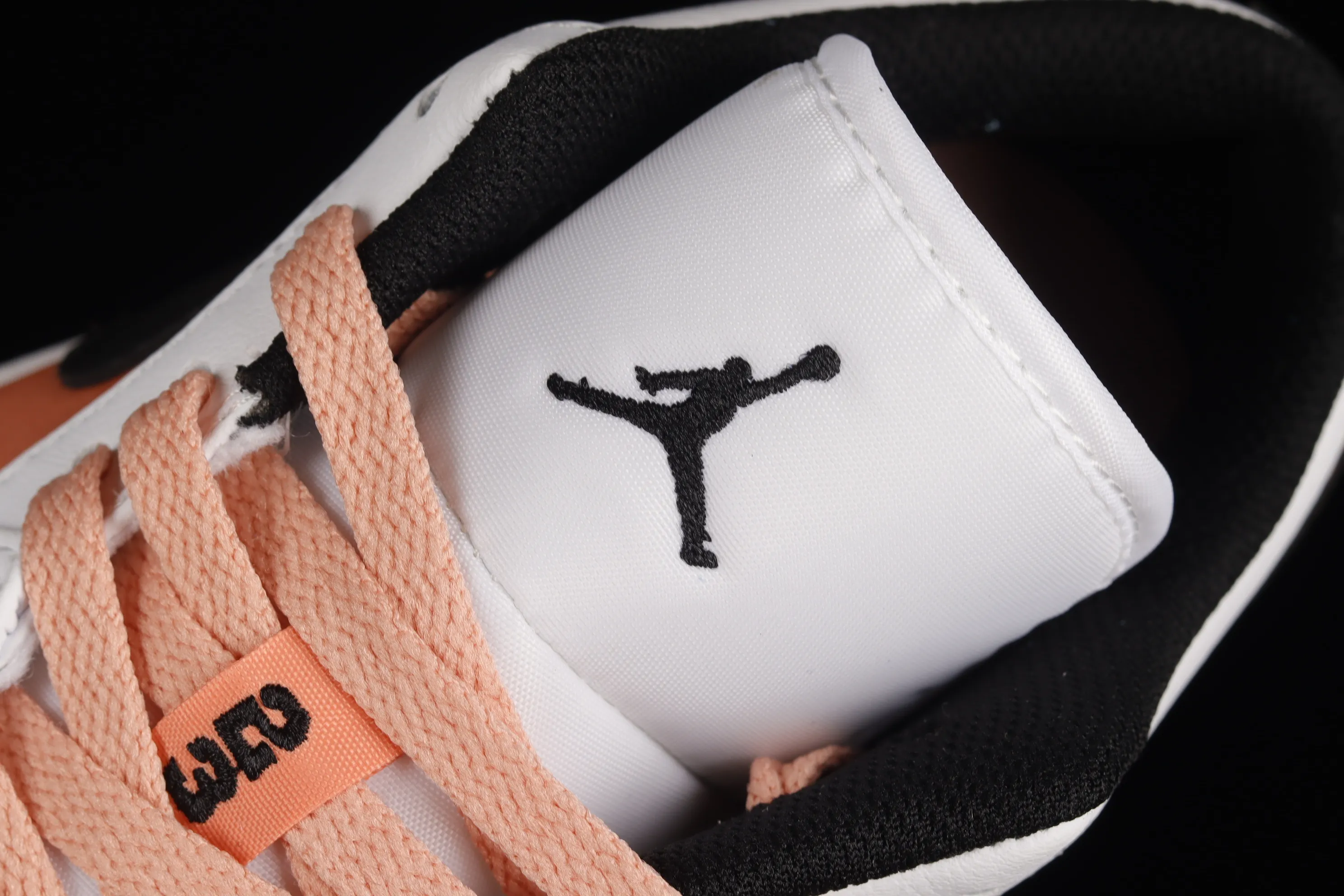 All categories Air Jordan Jordan series basketball shoes Air Jordan 1 Low Z version Air Jordan 1 Low AJ1 Joe 1 apricot orange low-top cultural and leisure sports sneakers DM8960-801